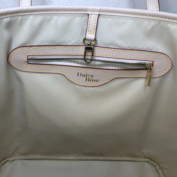 Daisy Rose Cream Checkered Tote Bag - Picture 3 of 6